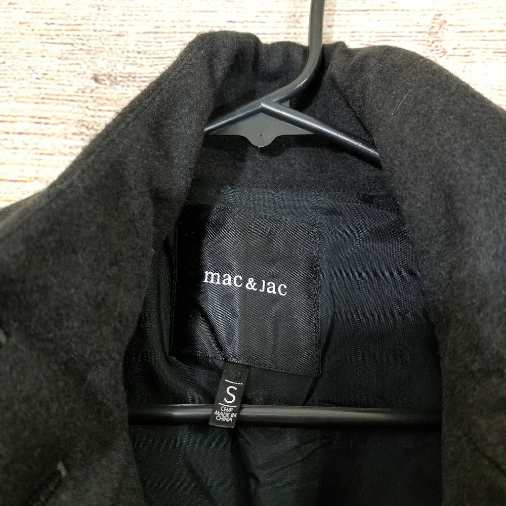 Mac & Jac Ruffle Coat - Picture 3 of 3